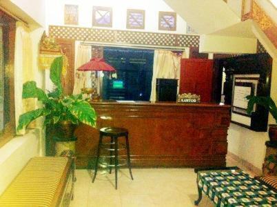 Hotel Sentral Pabean Buleleng Екстериор снимка