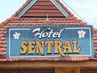 Hotel Sentral Pabean Buleleng Екстериор снимка